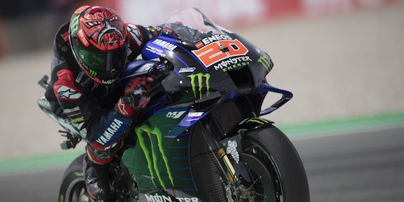 MotoGp: Quartararo domina il Gp d'Olanda, Rossi out per una caduta