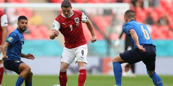 Italia, i puffi del Mancio