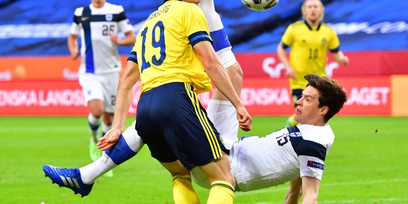 Svanberg, l'agente: "Mi piacerebbe vederlo al Napoli"