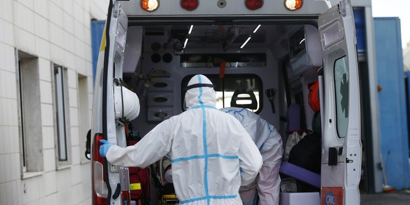 Dati Covid in Italia: 389 casi, 28 morti. Tasso positività stabile