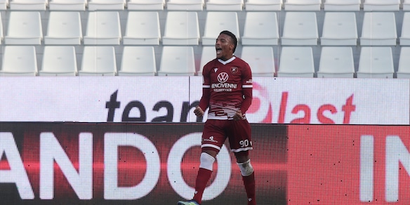 Calciomercato Serie B, la Reggina rivuole Folorunsho