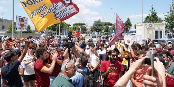 Mourinho, Napoli, Lazio e Varane: le ultimissime