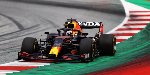 F1: Verstappen vince il Gp d'Austria, Sainz è quinto