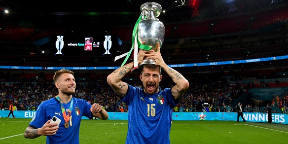 Italia, Acerbi: "Ogni giorno scriviamo che siamo Campioni d'Europa"
