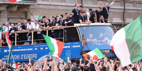 Gravina replica al prefetto: "Pullman scoperto scelta condivisa"