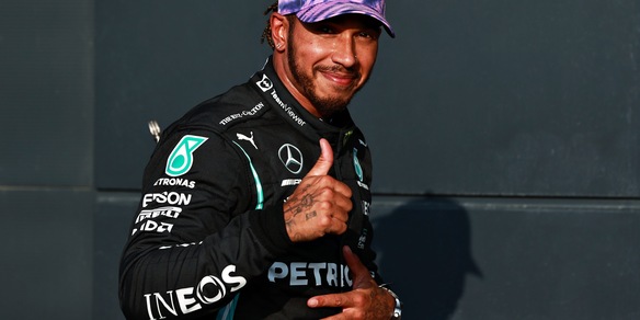 F1, Hamilton: "Così veloce grazie al pubblico. Stamattina ero al simulatore"