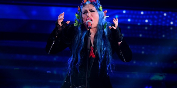 Loredana Bertè sta male: la cantante dovrà operarsi, stop al tour