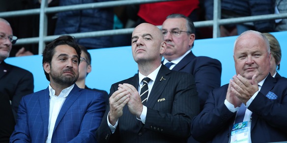 Ecco le cinque regole che possono stravolgere il calcio