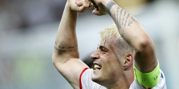 Roma, Xhaka più vicino. Frenata Lille per Olsen, Pedro piace in Spagna