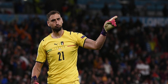 "Clamoroso Donnarumma: al Psg guadagnerà meno del Milan"