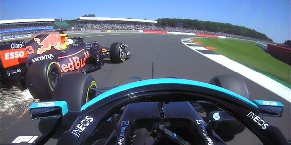 F1, Horner rivela: "L'incidente di Verstappen ci è costato 1,8 milioni di dollari"