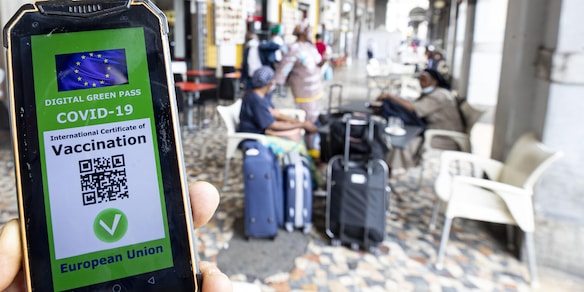 Green Pass per treni, aerei e navi: quando sarà obbligatorio