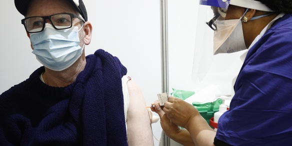 Covid-19, in Uruguay si parte con la terza dose di vaccino