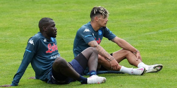 Napoli, Malcuit compie 30 anni: gli auguri del club