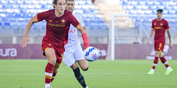 Roma, Bove: "Il mio futuro non è scritto, lavoro con Mourinho per migliorare"