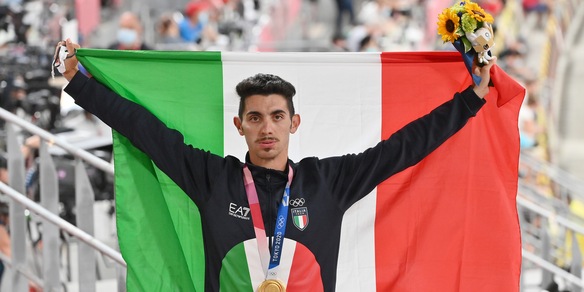 Olimpiadi, Stano emozionato alla premiazione: "Sento il peso della medaglia"