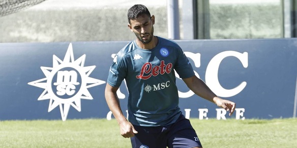Napoli, Petagna lavora in palestra e Ghoulam in parte in gruppo
