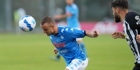 Napoli, i convocati: out Manolas. Ci sono Petagna e Lobotka