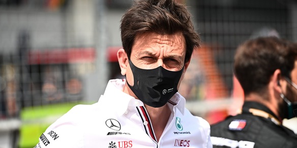 F1, Wolff: "Abbiamo problemi di affidabilità che continuano a ripetersi"