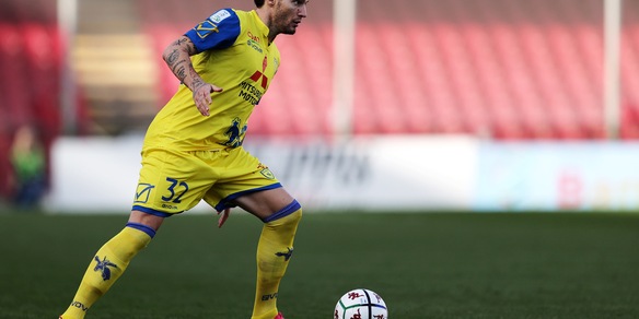 Calciomercato Serie B, Crotone: preso l'ex Chievo Mogos