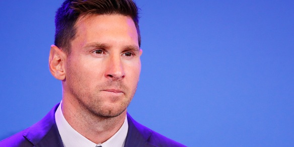 Messi, sale l'attesa per l'arrivo al Psg: tifosi all'aeroporto e allo stadio