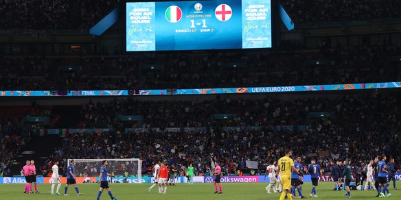 Covid, morto tifoso dell'Arsenal contagiato durante Italia-Inghilterra