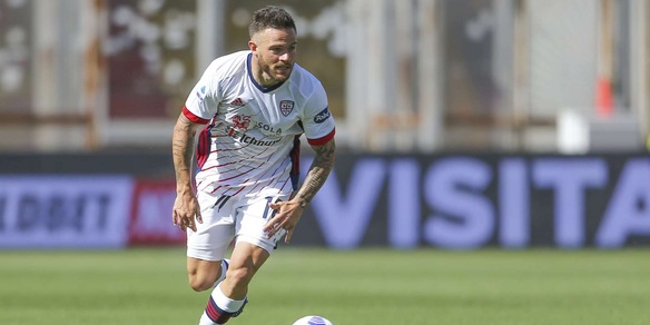 Cagliari, Nandez torna e chiede scusa a tifosi