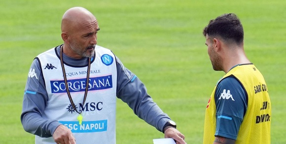 Napoli, Ghoulam personalizzato. Petagna parzialmente in gruppo