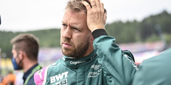 F1, Aston Martin rinuncia all'appello contro la squalifica di Vettel
