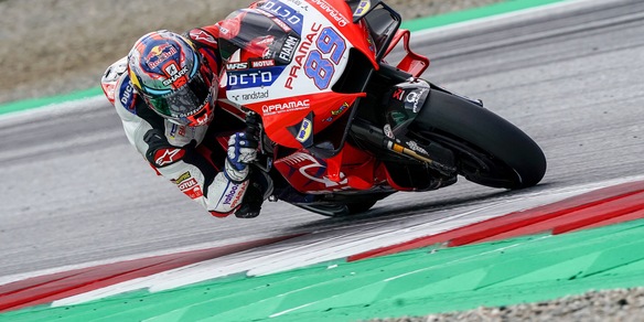 MotoGp, è Jorge Martin show in Austria: pole e record davanti a Quartararo