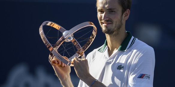 Atp Toronto, vince Medvedev. Battuto Opelka in finale