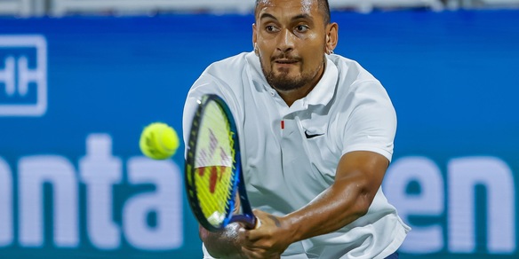 Clamoroso Kyrgios, non si presenta in campo: "Sono stanco". Pubblico furioso