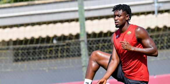 Roma, tensione a Trigoria tra Diawara e un tifoso: ecco cosa è successo