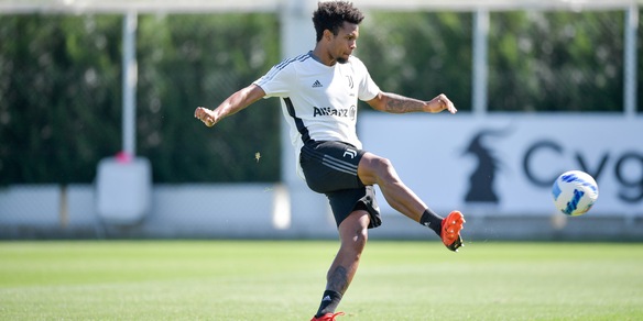Juve al lavoro per il Napoli: rientrato McKennie