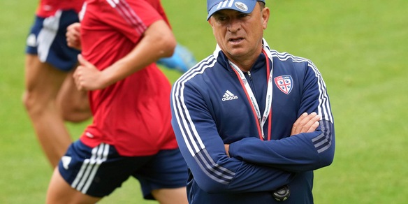 Cagliari, Semplici "Milan forte, servirà tutta la nostra qualità"