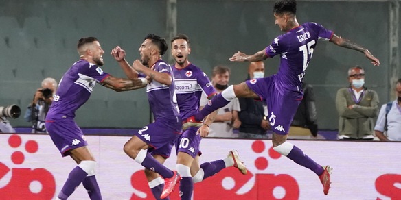 Gonzalez super, Vlahovic c'è: la Fiorentina batte il Torino