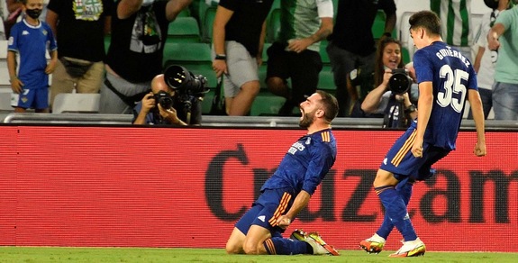 Il Real Madrid di Ancelotti acciuffa la vetta in attesa di Mbappé