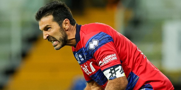 Parma, 1-0 al Benevento in extremis. Pari Lecce, manita Spal