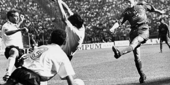 Totti celebrato dalla Roma e dalla Uefa: 27 anni fa il 1° gol in A