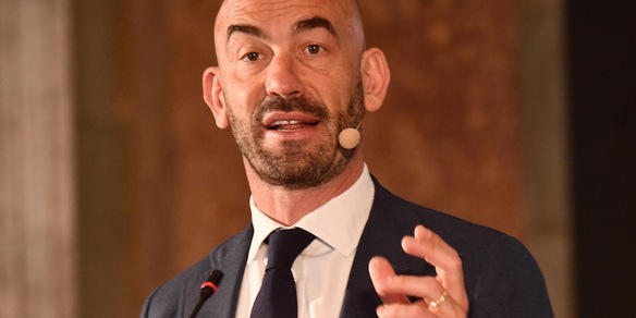 Bassetti: "Mascherine allo stadio? Nessun obbligo con 85% vaccinati"