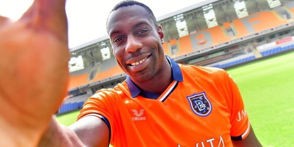 Udinese, Okaka ai saluti: giocherà nell'Istanbul Basaksehir