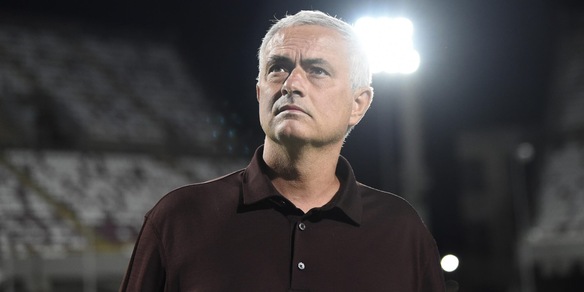 Roma, Mourinho e le 1000 panchine: "Non mi sorprende più nulla"