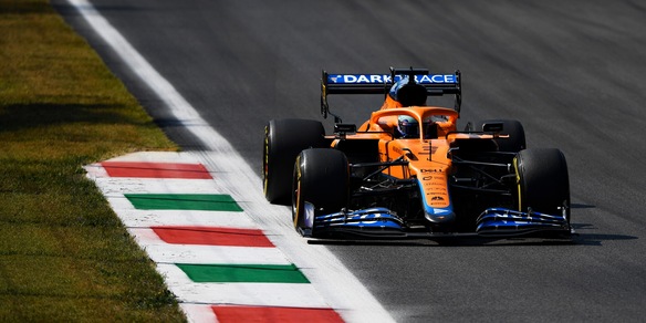 F1: Daniel Ricciardo trionfa a Monza, Leclerc quarto. Fuori Hamilton e Verstappen