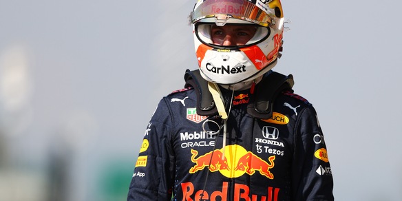 F1, Verstappen sull'incidente: "Hamilton mi ha spinto all'esterno"