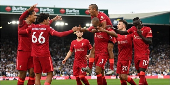 Il Liverpool raggiunge Chelsea e United: 3-0 al Leeds di Bielsa