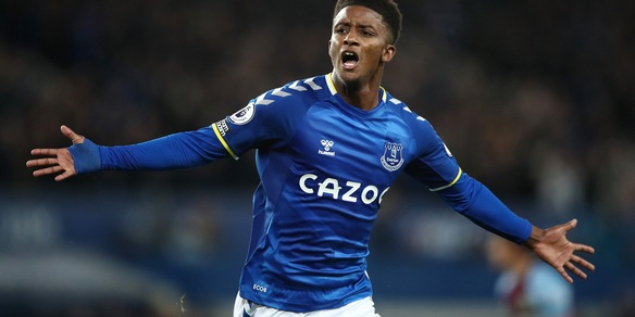 Premier, l'Everton di Benitez supera il Burnley e vola in testa