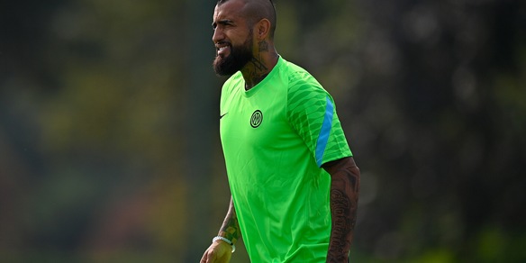 Inter, si ferma Vidal: risentimento muscolare