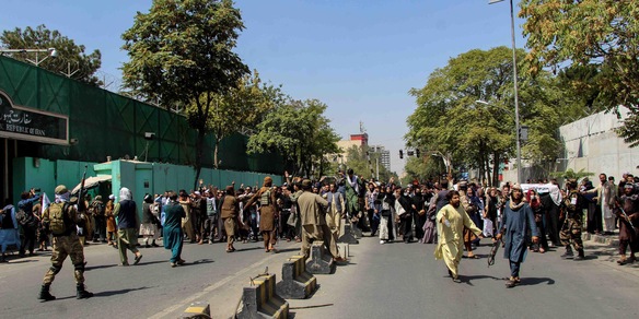 Afghanistan, nazionale calcio femminile fugge in Pakistan