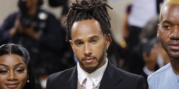 F1, Hamilton al Met Gala di New York: 300mila dollari per presentare dei designer