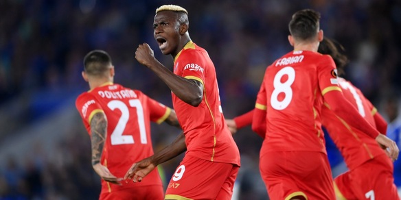 Napoli, la carica di Osimhen: "A caccia della gloria"